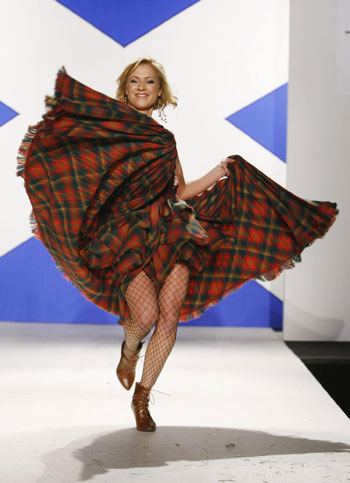 Sports stars 'Dressed To Kilt'on NY fashion stage