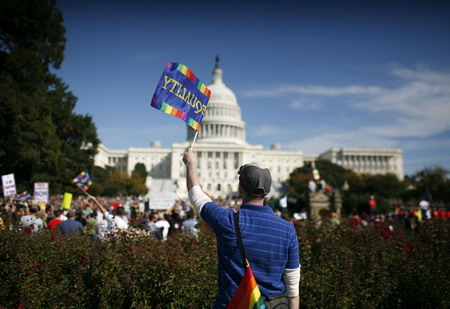 Tens of thousands rally for gay rights in DC