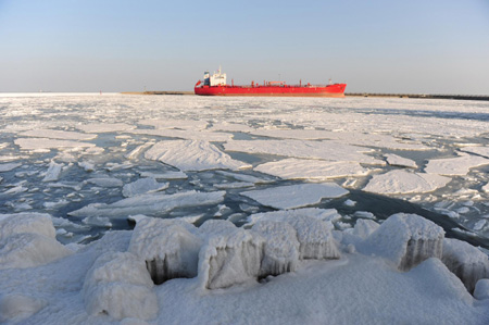 Worst sea ice in 30 yrs off E China