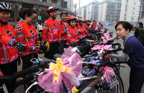 Honey, let's cycle to wed