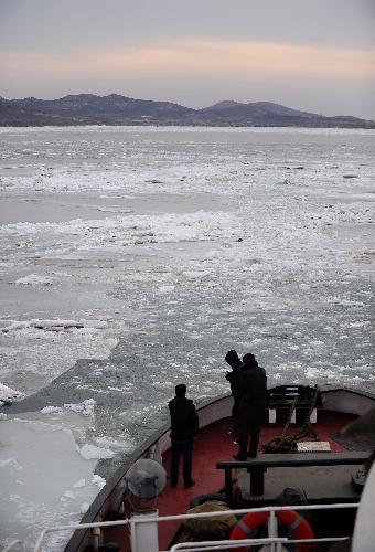 Sea ice keeps expanding in Liaodong Bay