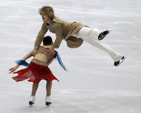 Highlights of figure skating competition on Feb 21