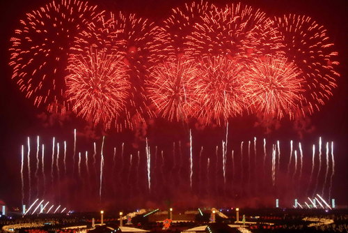 The Lantern Festival burns bright across China