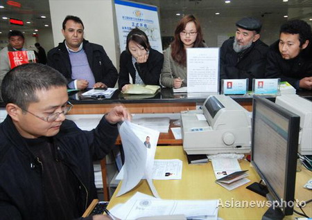 4,000 more foreigners register for work