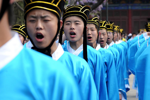 Traditional Chinese coming-of-age ceremony in Shanxi