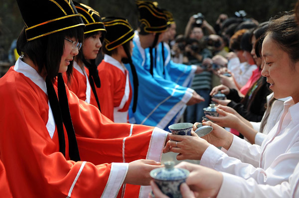 Traditional Chinese coming-of-age ceremony in Shanxi