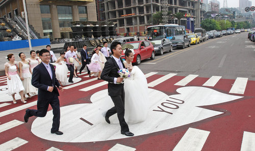 Crossing the road to marital bliss