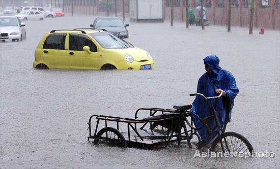 Heavy rainstorms hit Central China