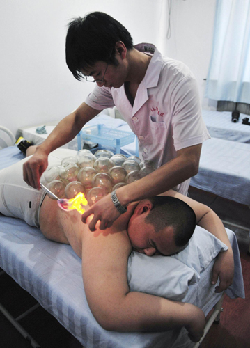 TCM therapy helps lose weight in NE China