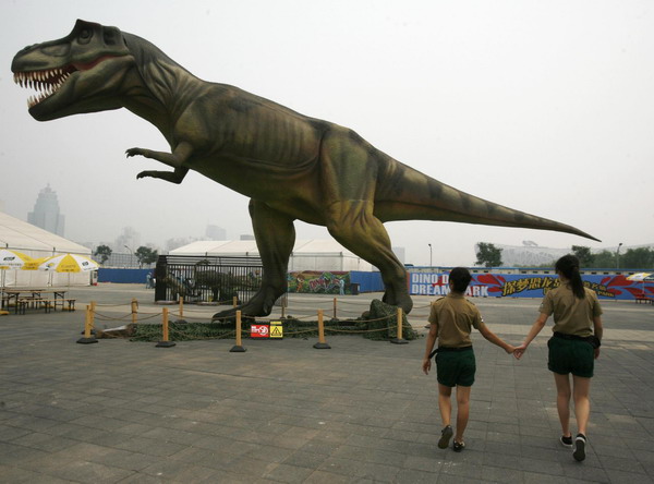 China's largest dinosaur theme park opens soon