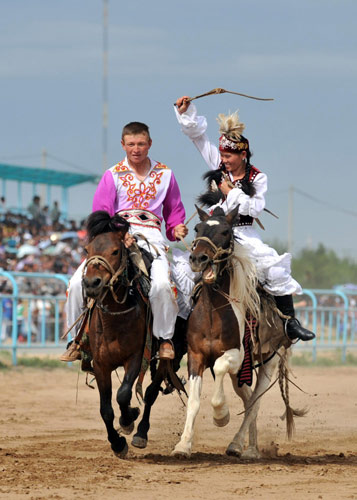 Xinjiang: Sports event for ethnic minorities