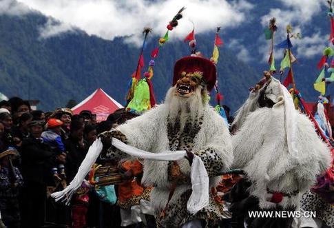 Cultural festival opens in Tibet