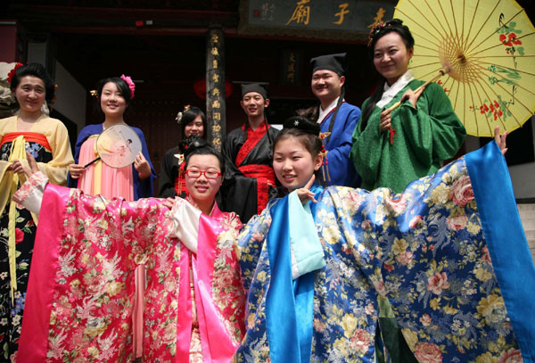 The beauty of the hanfu in Confucius Temple