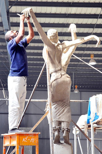 Sculpture expo brings world artists to Changchun