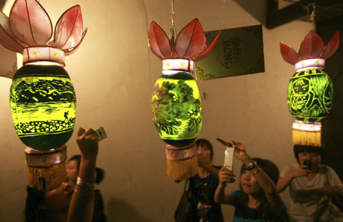 Watermelon Lantern Festival kicks off in E China