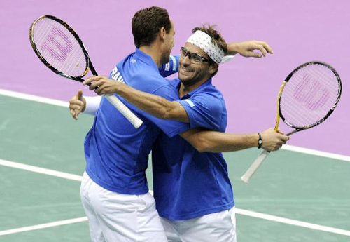 France reaches Davis Cup final