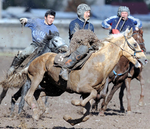 Goat grabbing competition held in Kyrgyzstan