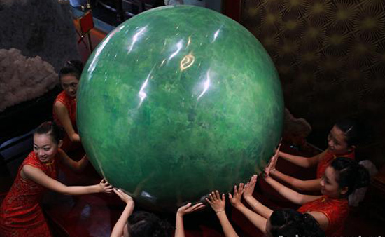 Largest pearl hot sale in the world