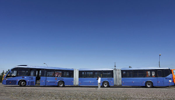 Brazil bi-articulated bus