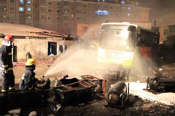 Refueling station explodes in NE China's Harbin