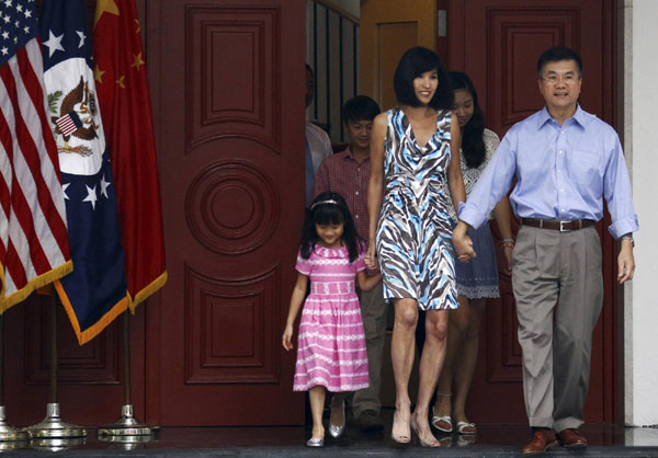 US ambassador to China Gary Locke meets media