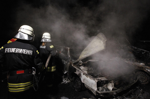 Arson attacks on cars surge in Berlin