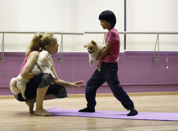 Dog yoga lessons in HK