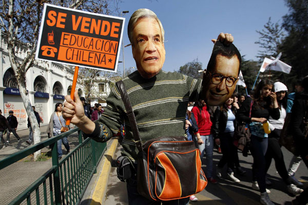Chile: Students riot demanding education reform