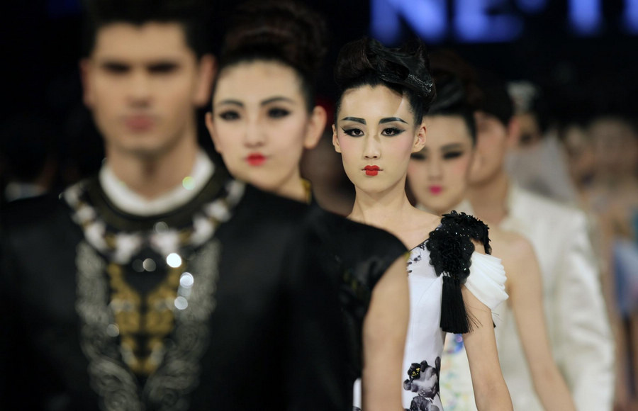 China Fashion Week for Spring/Summer 2012[6]|chinadaily.com.cn