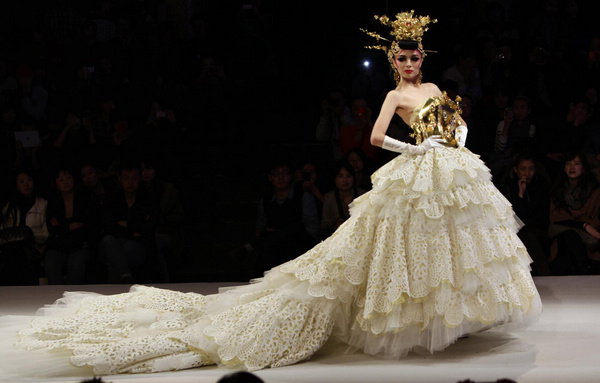 Wedding Dresses Fashion Show