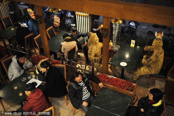 2,000-year-old guests sitting at SW China cafe