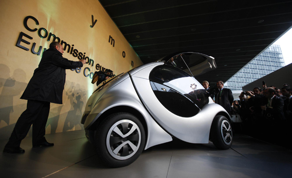 Folding electric car Hiriko unveiled