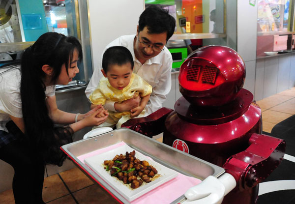City opens robot-themed restaurant