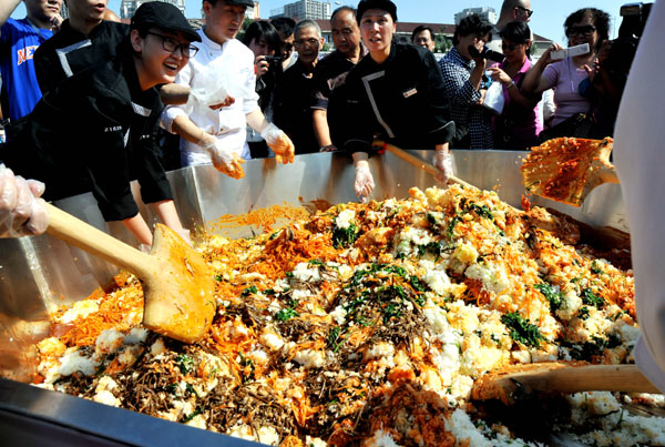 Huge bibimbap marks China-S Korea relations