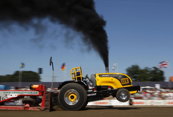 Snapshot of Tractor Pulling Euro Championships