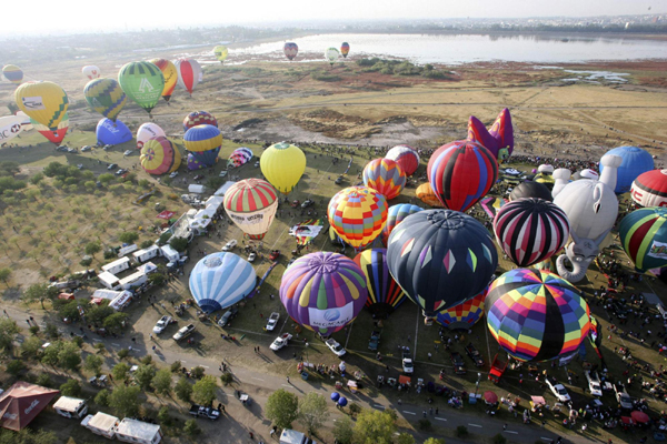 Orthodox vluchtelingen Antecedent Hot-Air Balloon Festival held in Leon[1]- Chinadaily.com.cn