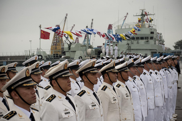 PLA garrison troops in HK conduct 15th rotation