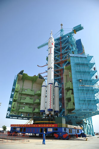 Shenzhou X spacecraft ready for June launch