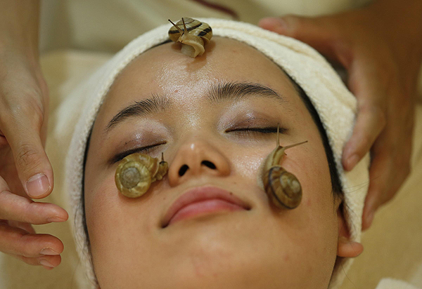 Snail facials: Japan's new beauty trend