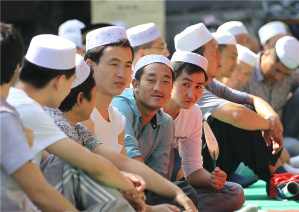 Umat muslim di China merayakan Idul Fitri.
