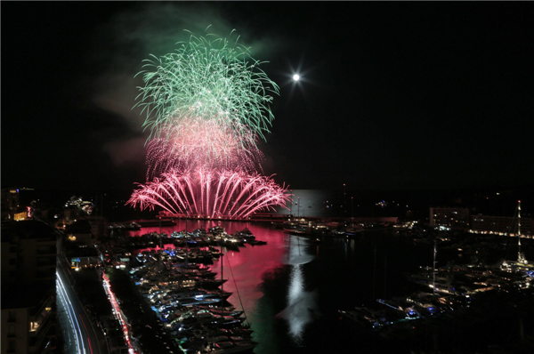 Sparkling firework contest in Monaco