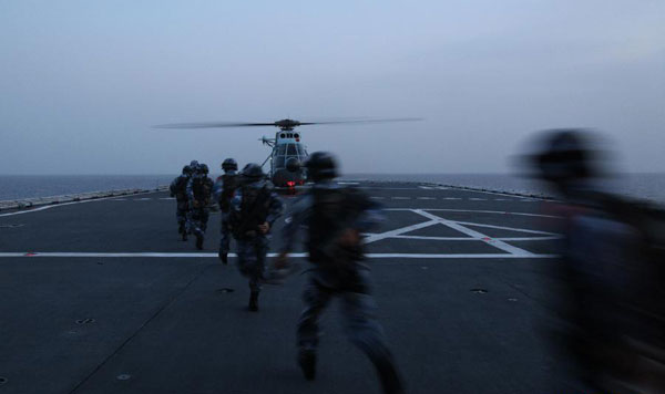 Special troop get night training in Gulf of Aden