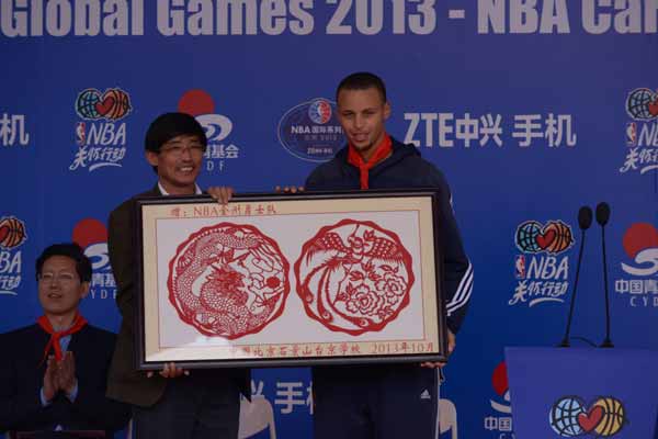 Warriors visit little fans in Beijing