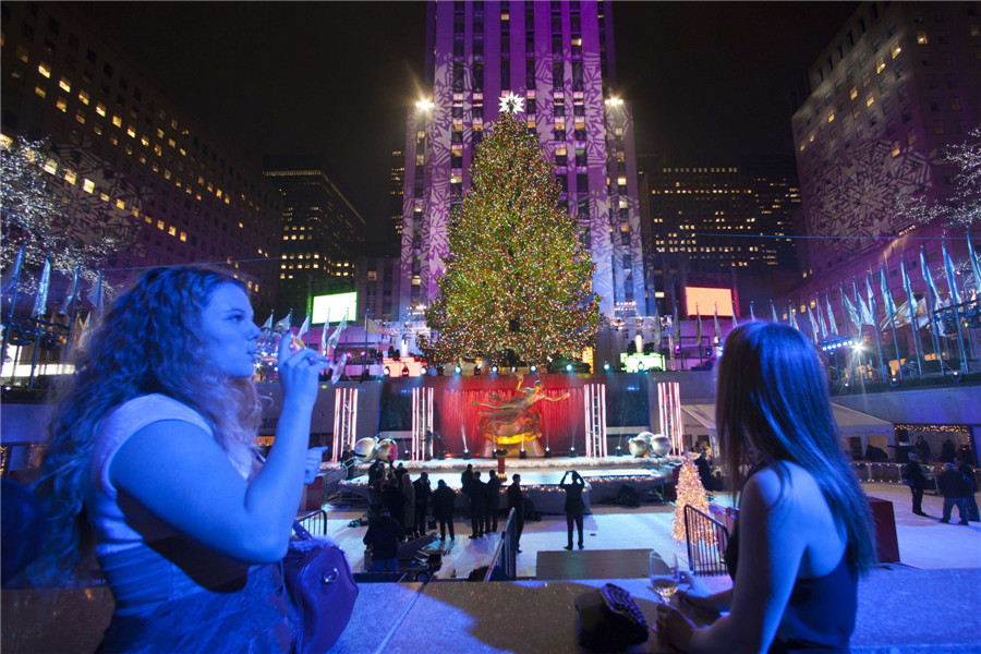 Rockefeller Center Christmas tree lights up city