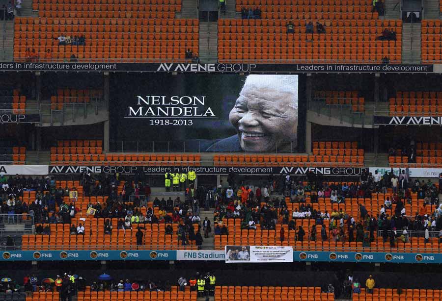 S Africa holds memorial service for Mandela