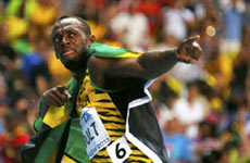 Bolt throws down bus challenge in China
