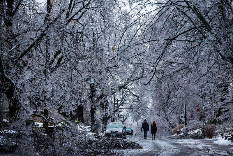 Ice storm hits Toronto