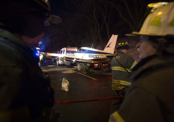 Emergency landing causes minor injuries in NY, US