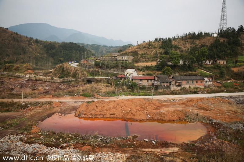 Poisonous mine turns village into cancer community
