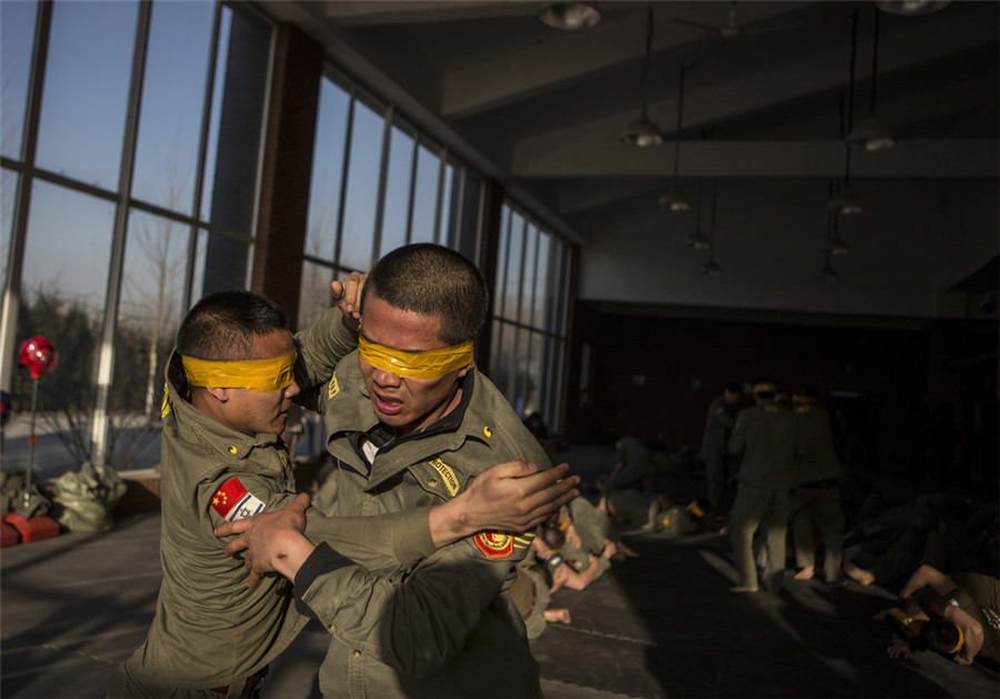 Tough training at Beijing bodyguard camp